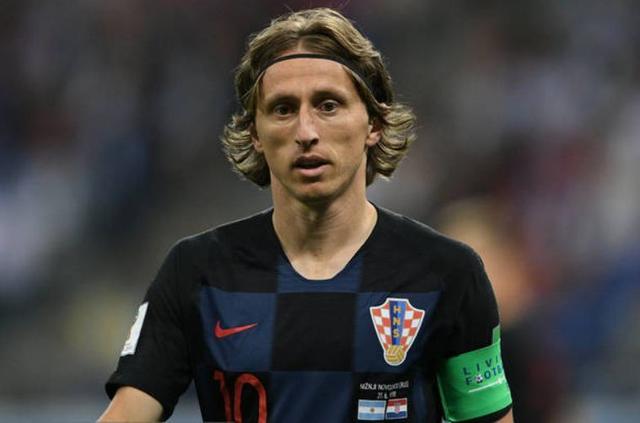 东体谈中超外援名额调整：足协、中足联应多听听俱乐部的意见