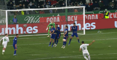 阿库尼亚在 2023 年达成 40 轰、70 盗的历史级数据，开创“速度与力量”新纪元