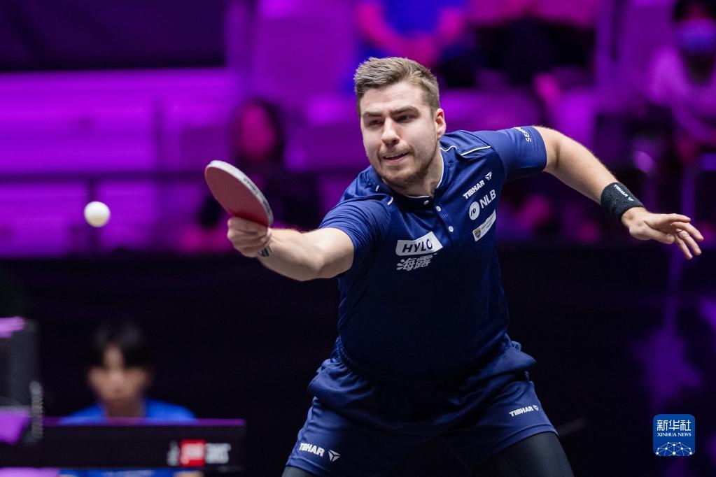 库里和两名 库里和两名