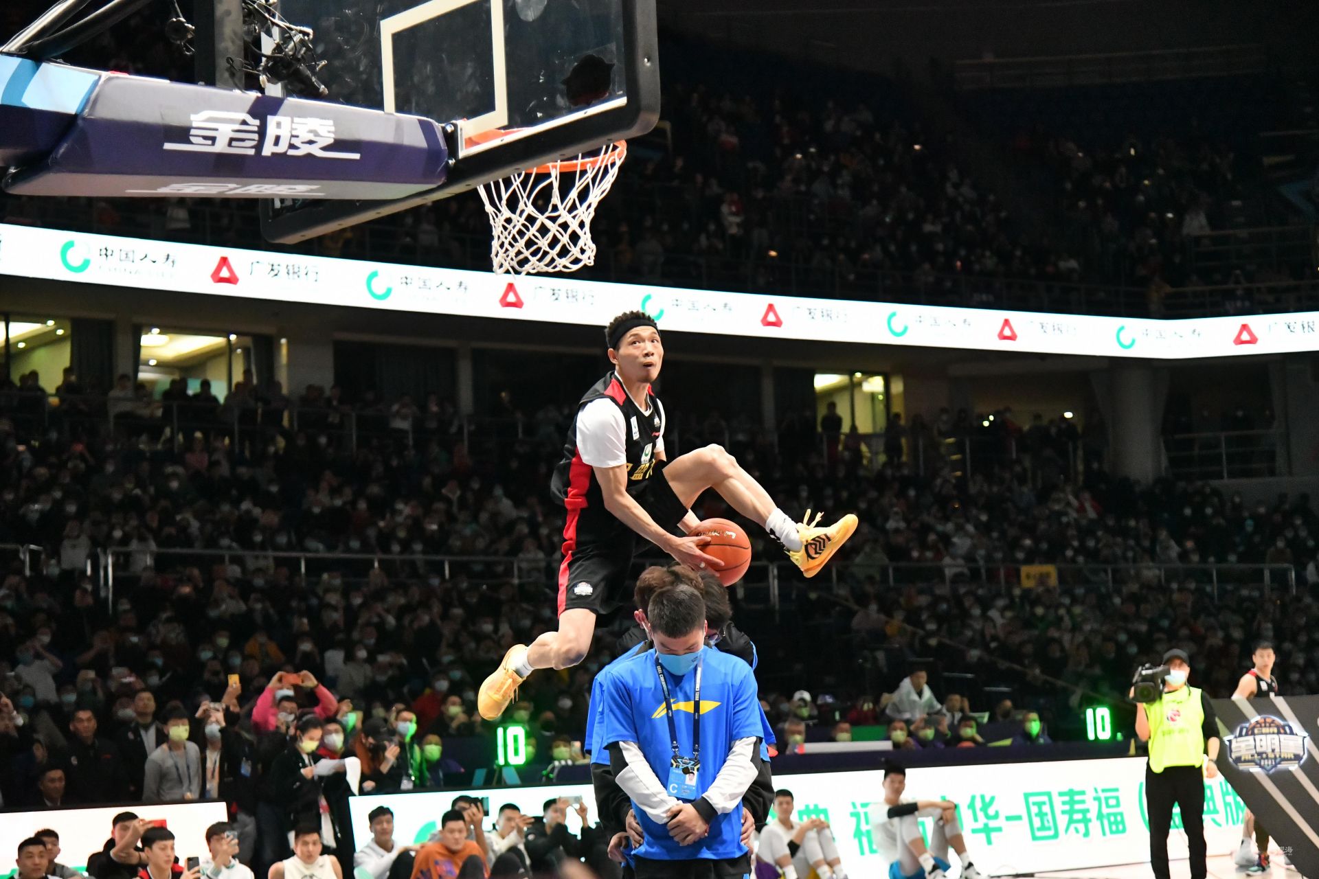 成绩与财务 成绩与财务